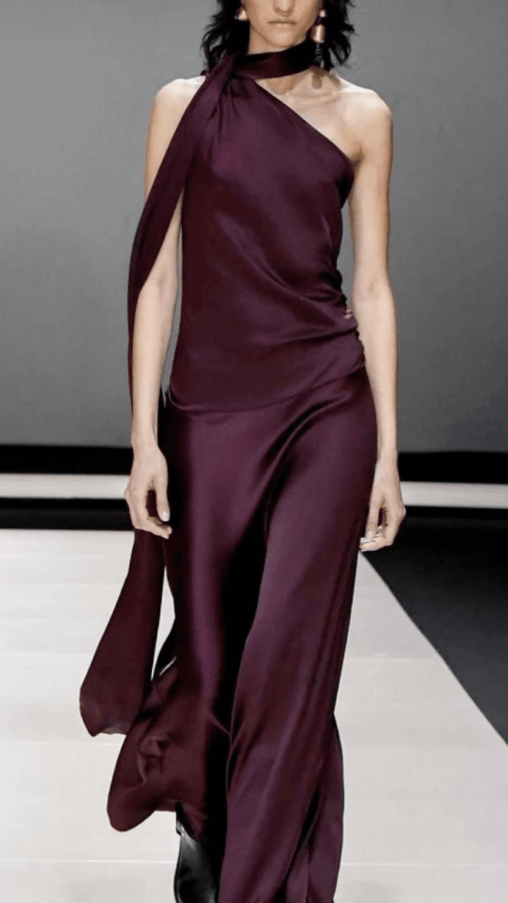 Бургундское платье